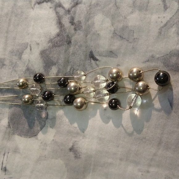 Layered faux Pearl silver black clear chain necklace - Picture 14 of 15